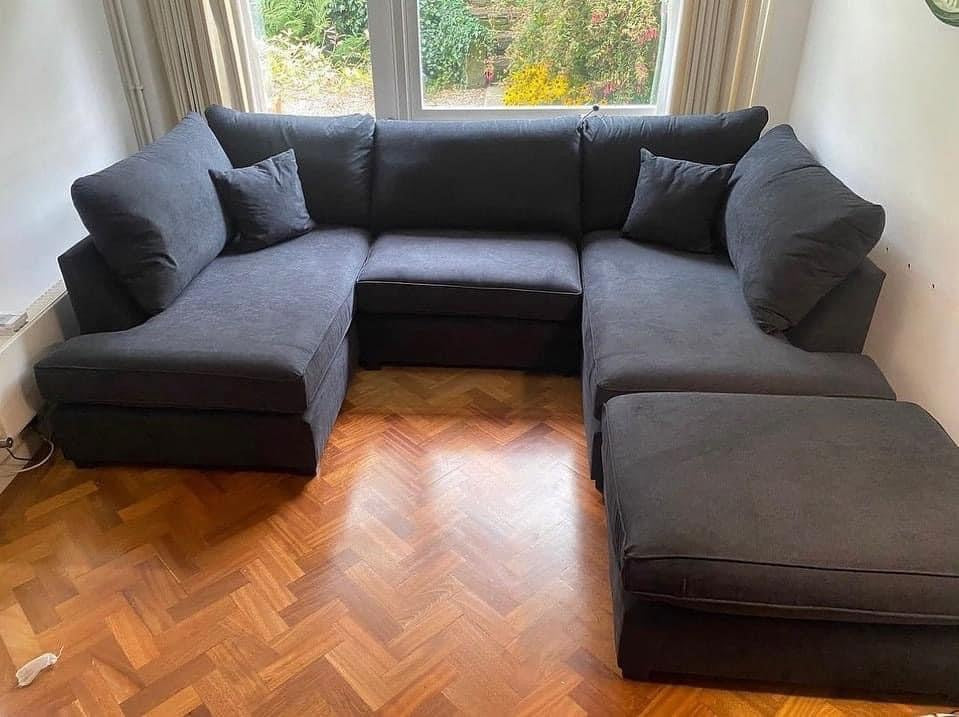 Carnaby Small U Shape Sofa with Footstool [ black naples] 