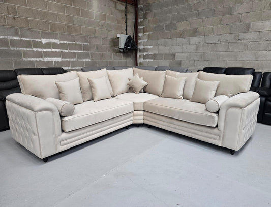 Zara Chesterfield Corner Sofa – Cream Plush Fabric 