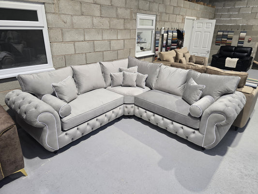 Rio Chesterfield Corner Sofa – Silver Plush Fabric 